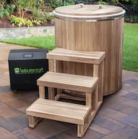 The Arctic Plunge Tub